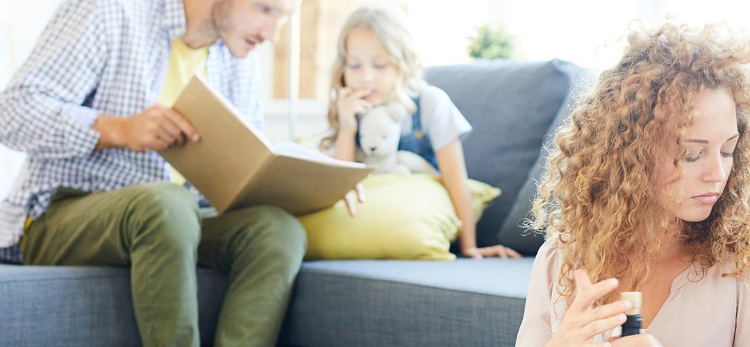 4 Problems with Mommy Wine Culture